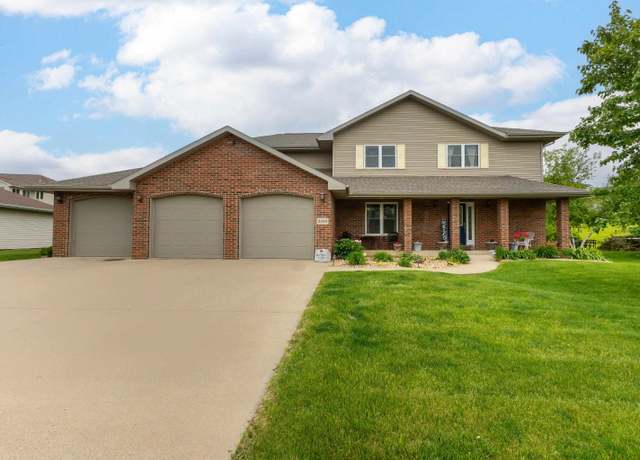 Property at 2380 Whitetail Dr, Asbury, IA 52002, 4 beds, 3.5 baths