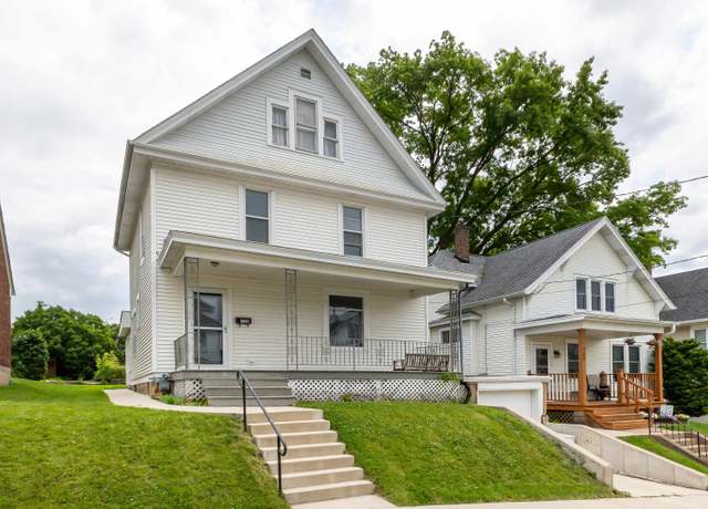 Property at 770 Harvard St, Dubuque, IA 52001, 3 beds, 2 baths