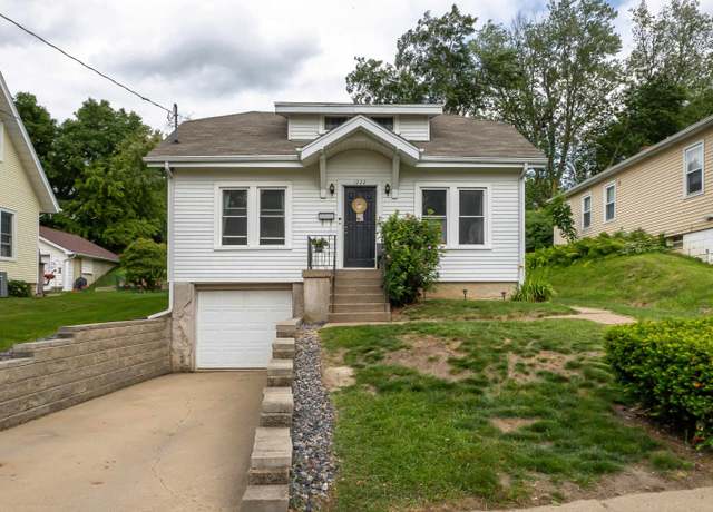 Property at 1222 Wood St, Dubuque, IA 52001, 3 beds, 2 baths