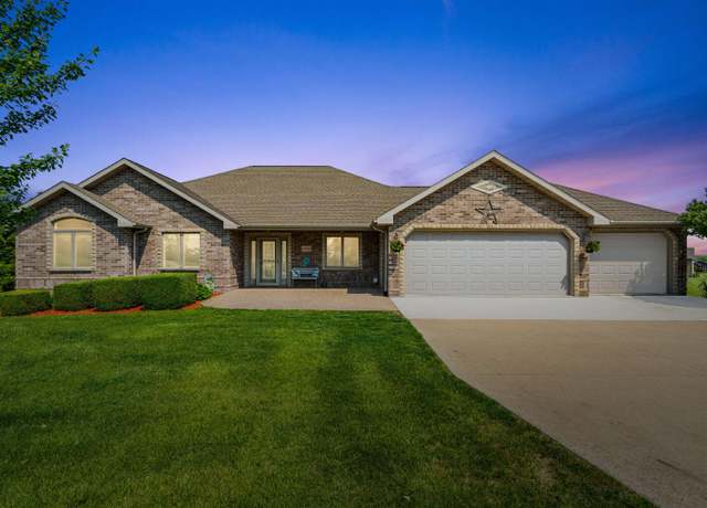 Property at 15323 Wood Wind Ct, Peosta, IA 52003, 4 beds, 4 baths