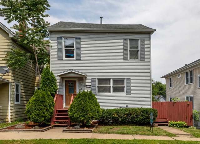 Property at 1120 Race St, Dubuque, IA 52001, 3 beds, 2 baths