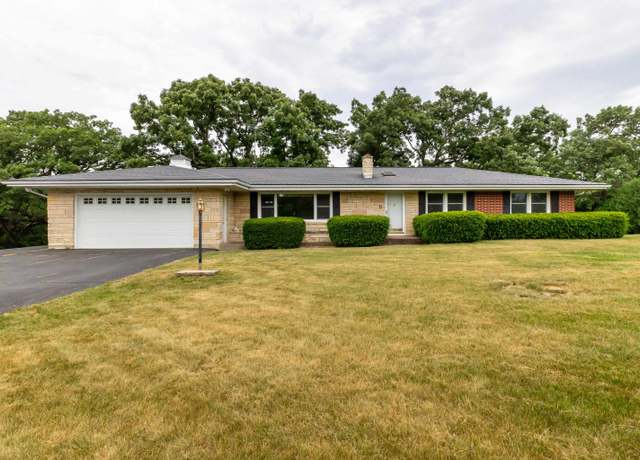 Property at 9779 Military Rd, Dubuque, IA 52003, 3 beds, 3 baths