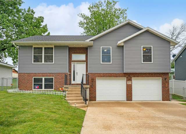 Property at 8855 Conrad Ave, East Dubuque, IL 61025, 4 beds, 3 baths