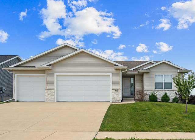 Property at 5936 Cedar Ridge Dr, Marion, IA 52302, 3 beds, 3 baths