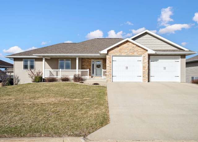 Property at 277 Lezlie Dr, Peosta, IA 52068, 4 beds, 3 baths