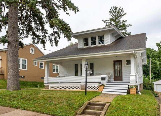 Property at 1537 Irving St, Dubuque, IA 52001, 3 beds, 2 baths