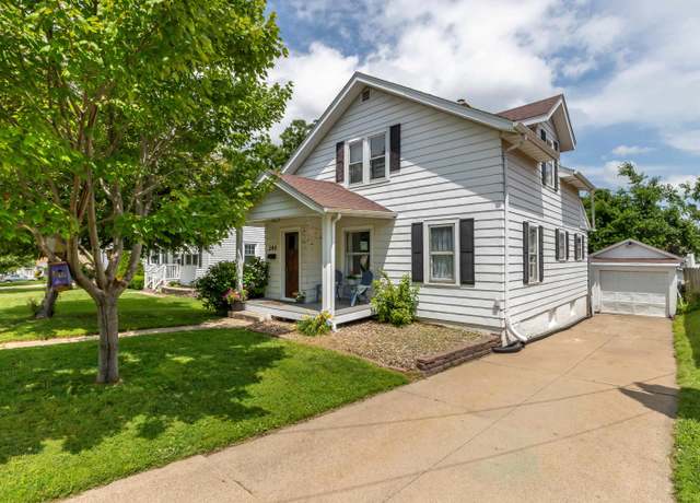 Property at 240 State St, Dubuque, IA 52003, 3 beds, 2 baths
