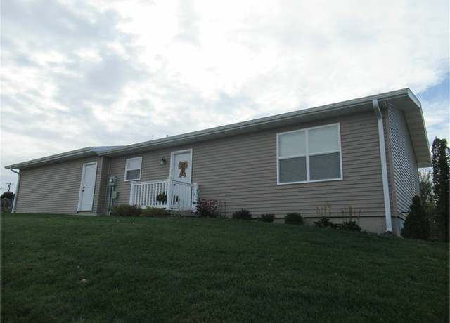 Property at 10 Washinton Mills Rd, Zwingle, IA 52054, 2 beds, 2 baths