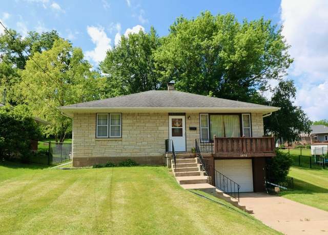 Property at 1970 Marion St, Dubuque, IA 52003, 3 beds, 1 bath