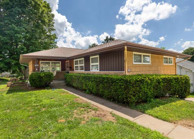 Property at 3112 Kaufmann Ave, Dubuque, IA 52001, 3 beds, 2 baths