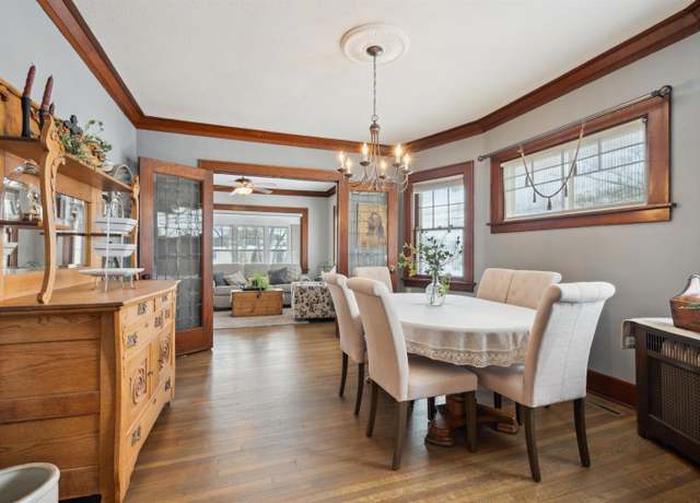 Property at 800 E Main St St, Manchester, IA 52057, 4 beds, 2.5 baths