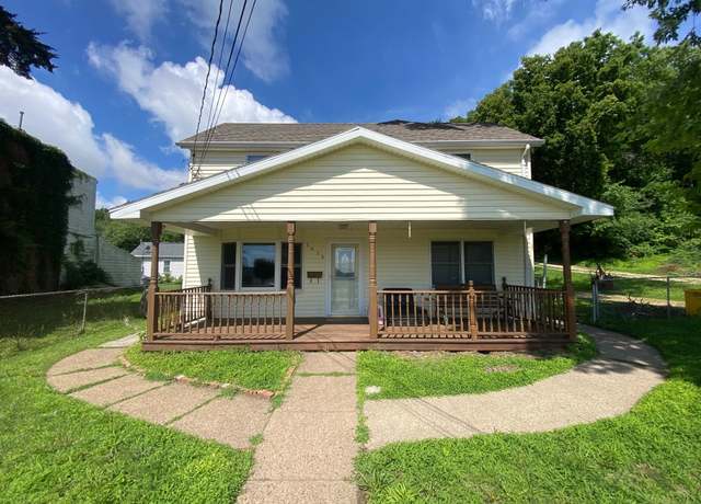 Property at 2635 Rhomberg Ave, Dubuque, IA 52001, 5 beds, 2 baths