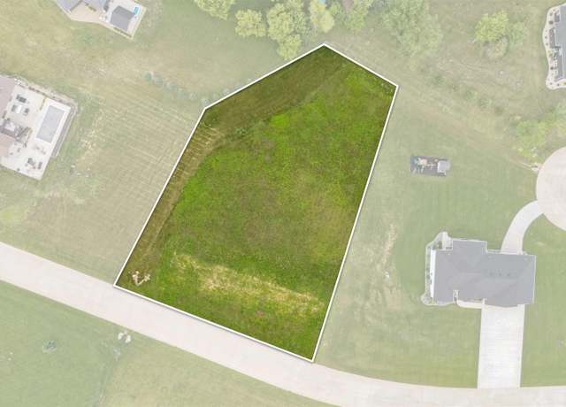 Property at Lot 20 Castle Hill Plat 3, Dyersville, IA 52040