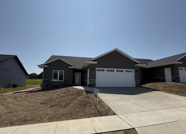 Property at 3532 Wagon Wheel Ln, Dubuque, IA 52002, 3 beds, 3 baths