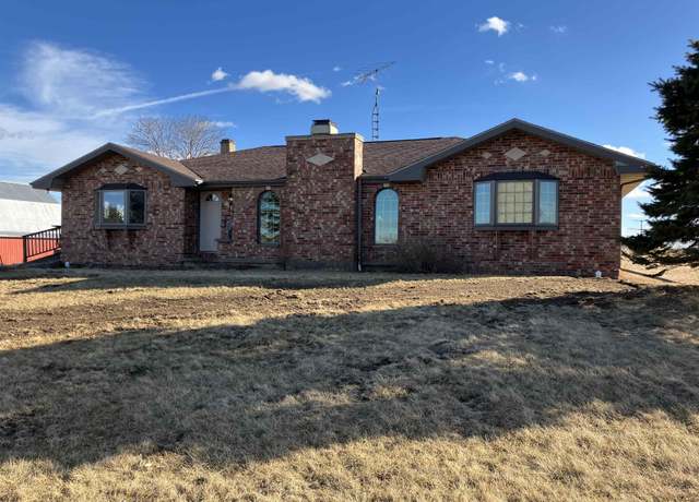 Property at 9414 Pitz Rd, La Motte, IA 52054, 3 beds, 2 baths