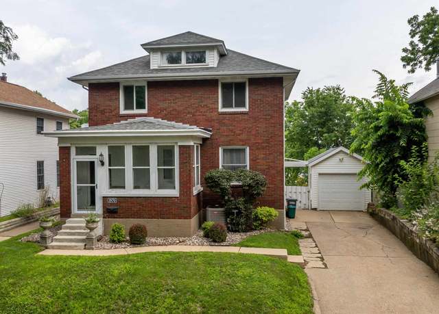 Property at 1970 N Main St, Dubuque, IA 52001, 3 beds, 1 bath