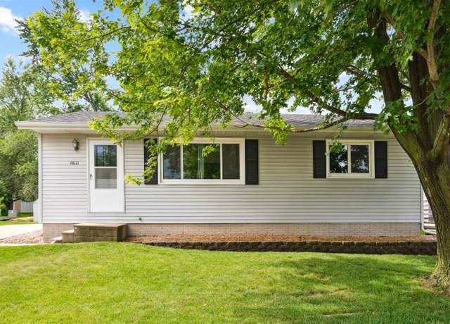 Property at 4611 Dunn Ave, Marion, IA 52302, 2 beds, 2 baths