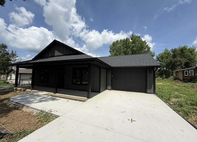 Property at 931 Liberty Ave, Dubuque, IA 52001, 2 beds, 1 bath