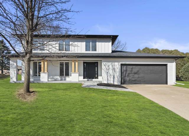 Property at 1005 Clarke Crest Ct, Dubuque, IA 52001, 4 beds, 3 baths