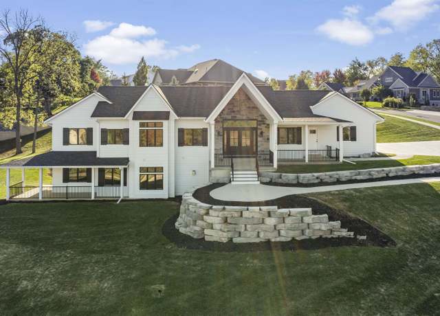 Property at 1730 Creek Wood Dr, Dubuque, IA 52003, 5 beds, 3.5 baths