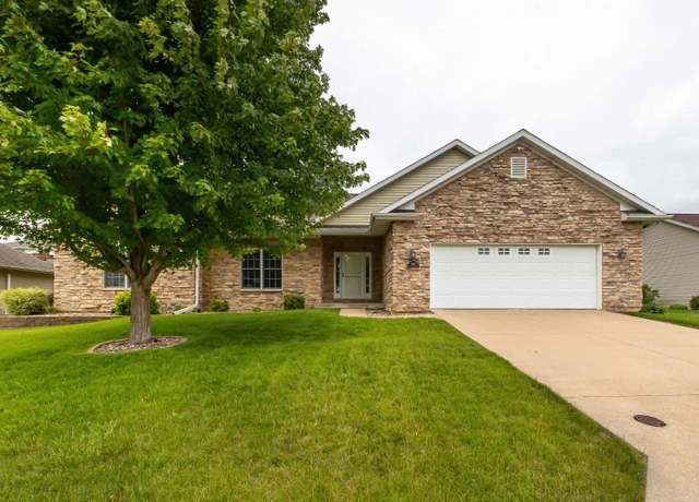 Property at 3302 Brook Hollow Dr, Asbury, IA 52002, 4 beds, 3 baths