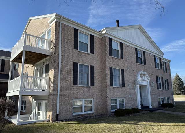 Property at 2347 Coventry C-011 Park, Dubuque, IA 52001, 2 beds, 2 baths