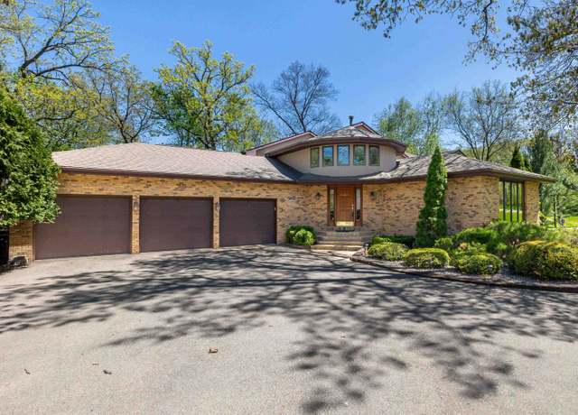 Property at 16590 Forest Gate Rd, Dubuque, IA 52001, 3 beds, 3 baths