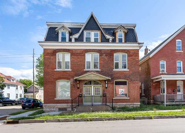Property at 1494 Jackson St, Dubuque, IA 52001, 4 beds, 1 bath