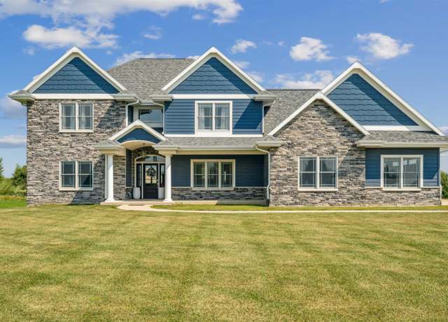 Property at 2088 Legacy Heights Rdg, Durango, IA 52039, 4 beds, 3.5 baths