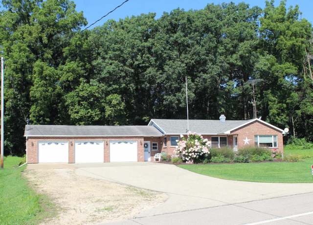 Property at 17234 Balltown Rd, Sherrill, IA 52073, 3 beds, 2 baths