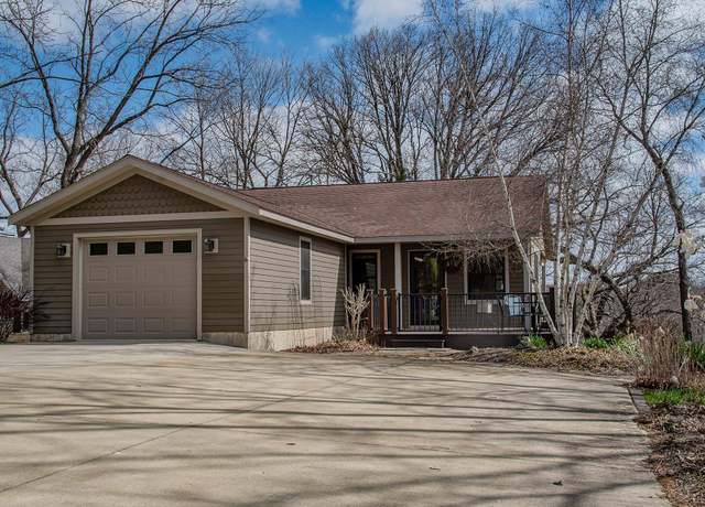 Property at 7A252 Tomahawk Ln, Apple River, IL 61036, 2 beds, 2 baths