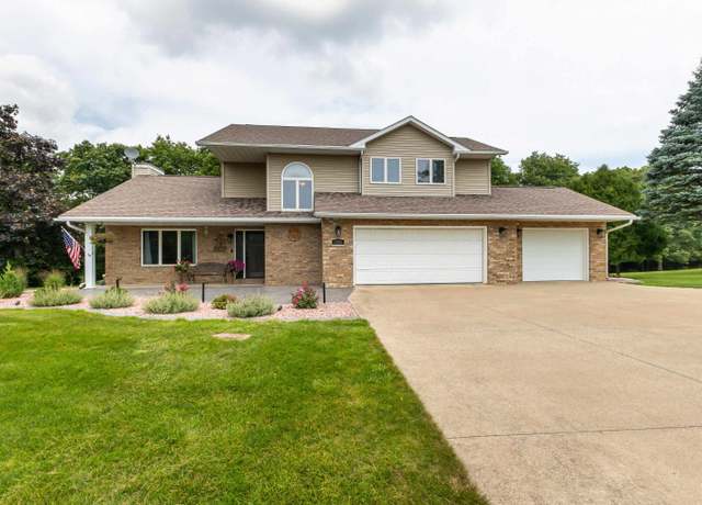 Property at 13831 Surrey Ln, Dubuque, IA 52002, 3 beds, 3.5 baths