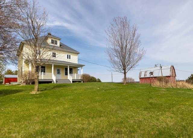 Property at 2716 Clay Hollow Rd, Cuba City, WI 53807, 4 beds, 1.5 baths