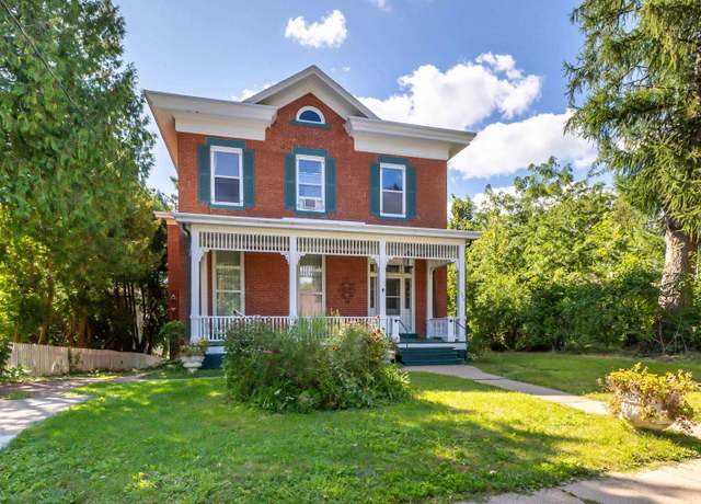 Property at 375 Alpine St, Dubuque, IA 52001, 4 beds, 1.5 baths