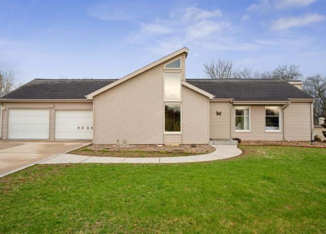 Property at 8906 Pheasant Ln, Dubuque, IA 52003, 3 beds, 3 baths