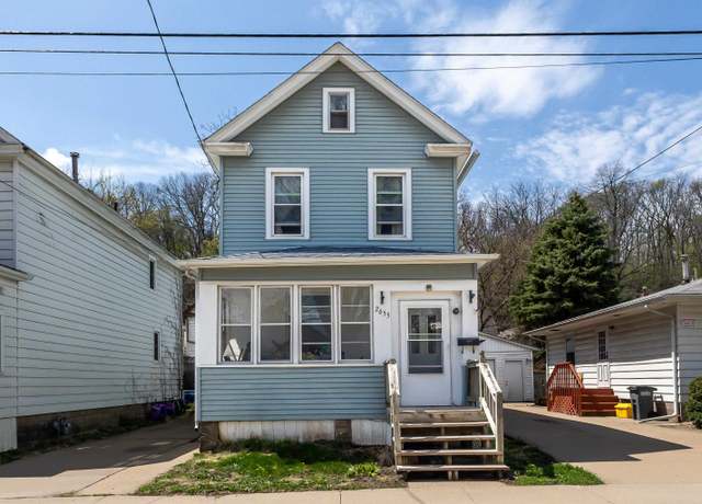 Property at 2655 White St, Dubuque, IA 52001, 3 beds, 1.5 baths