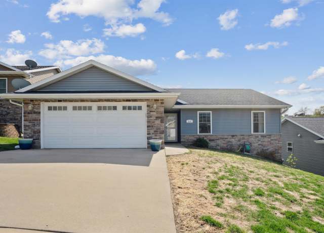 Property at 840 Marisa Rdg, Dubuque, IA 52001, 4 beds, 2.5 baths