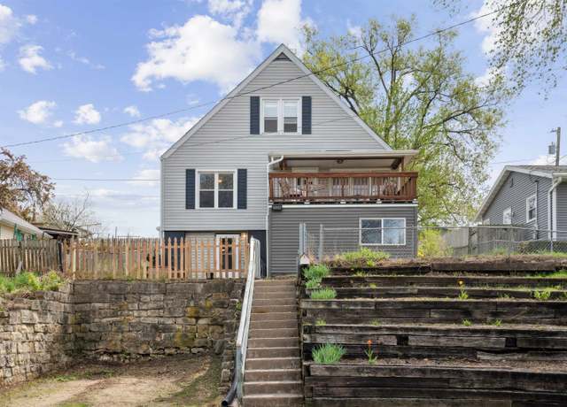 Property at 1624 Drexel Ave, Dubuque, IA 52001, 4 beds, 2 baths