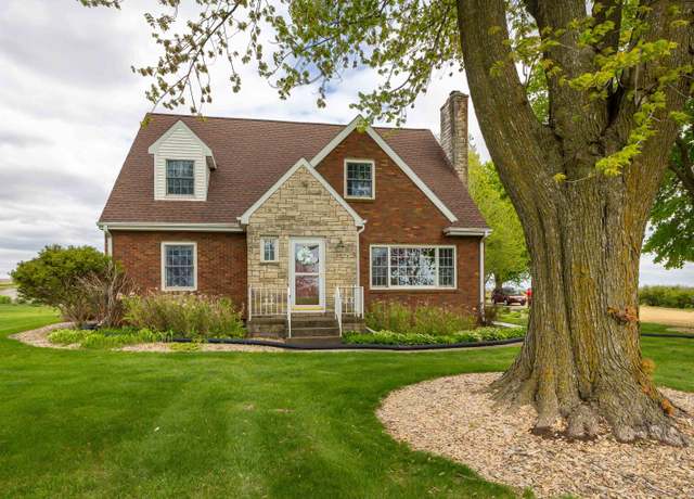 Property at 7597 Il Route 84n Rte, Galena, IL 61036, 4 beds, 2 baths