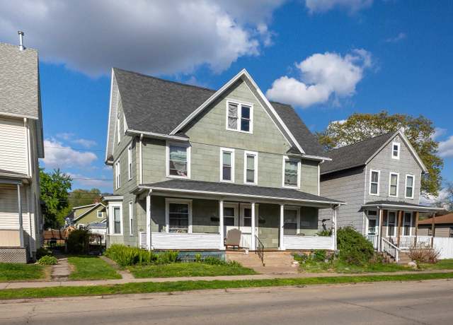 Property at 2820-22 Jackson St, Dubuque, IA 52001, 6 beds, 2 baths