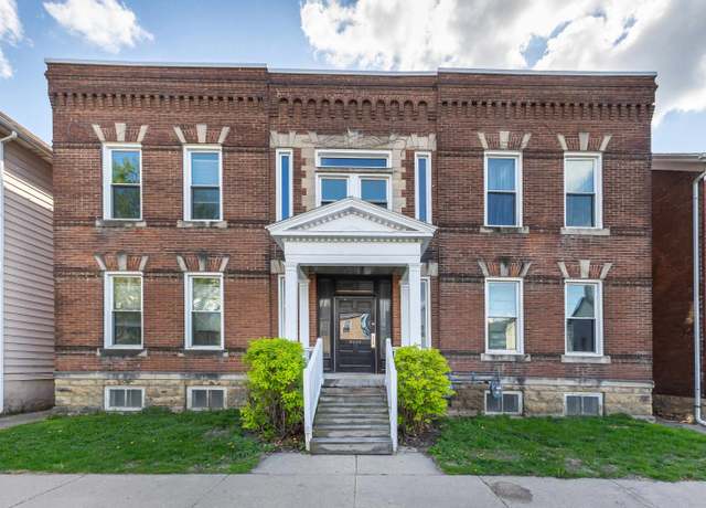 Property at 2109 Jackson St, Dubuque, IA 52001, 12 beds, 4 baths