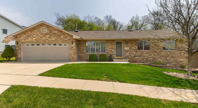 Photo of 3524 Eclipse Cir, Dubuque, IA 52003