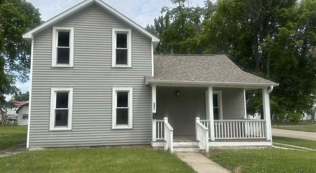 Photo of 412 E Pleasant St, Maquoketa, IA 52060