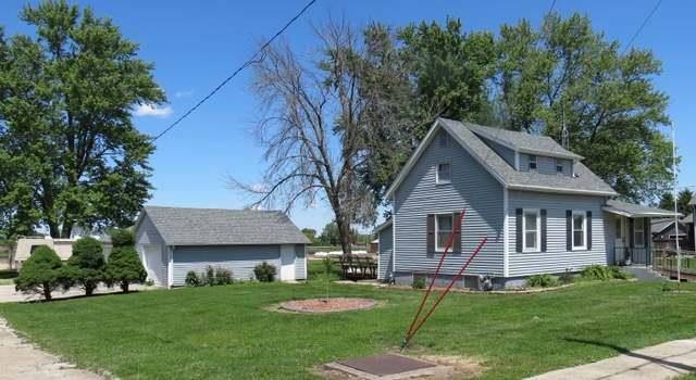 Photo of 320 2 Ave, Low Moor, IA 52757