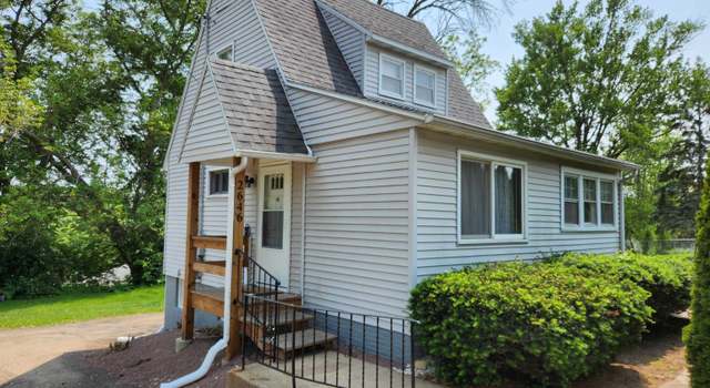 Photo of 2646 University Ave, Dubuque, IA 52001