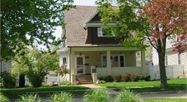 Photo of 559 S Grandview Ave, Dubuque, IA 52003