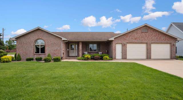 Photo of 1237 9th Ave Ave SE, Dyersville, IA 52040