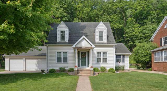 Photo of 2116 Shiras Ave, Dubuque, IA 52001