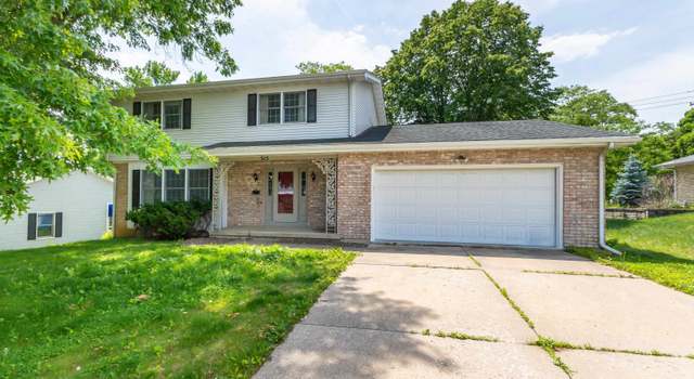 Photo of 515 Heritage Dr, Dubuque, IA 52003