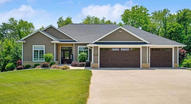 Photo of 18723 W Michelle Ct, East Dubuque, IL 61025